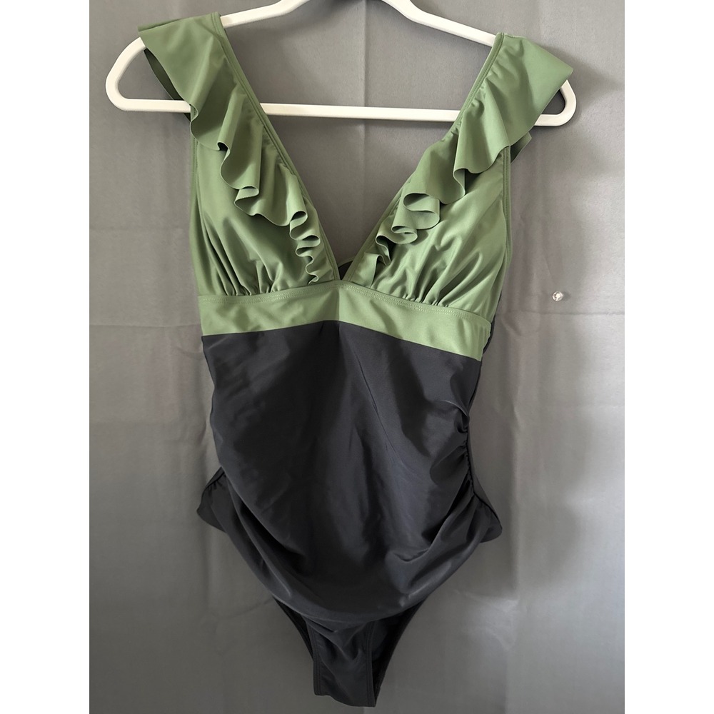 Cupshe Ruffle V-Neck Swimsuit Medium
